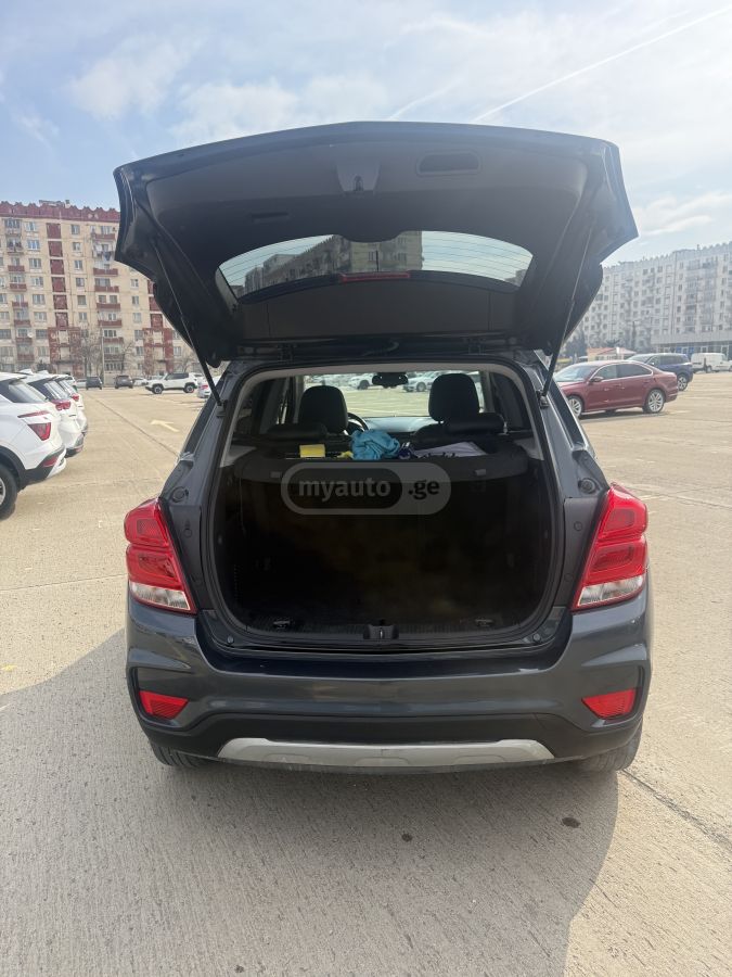 Chevrolet Trax - фото 12