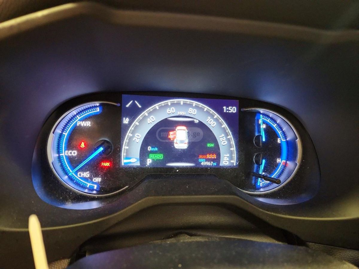 Toyota RAV 4 - фото 9