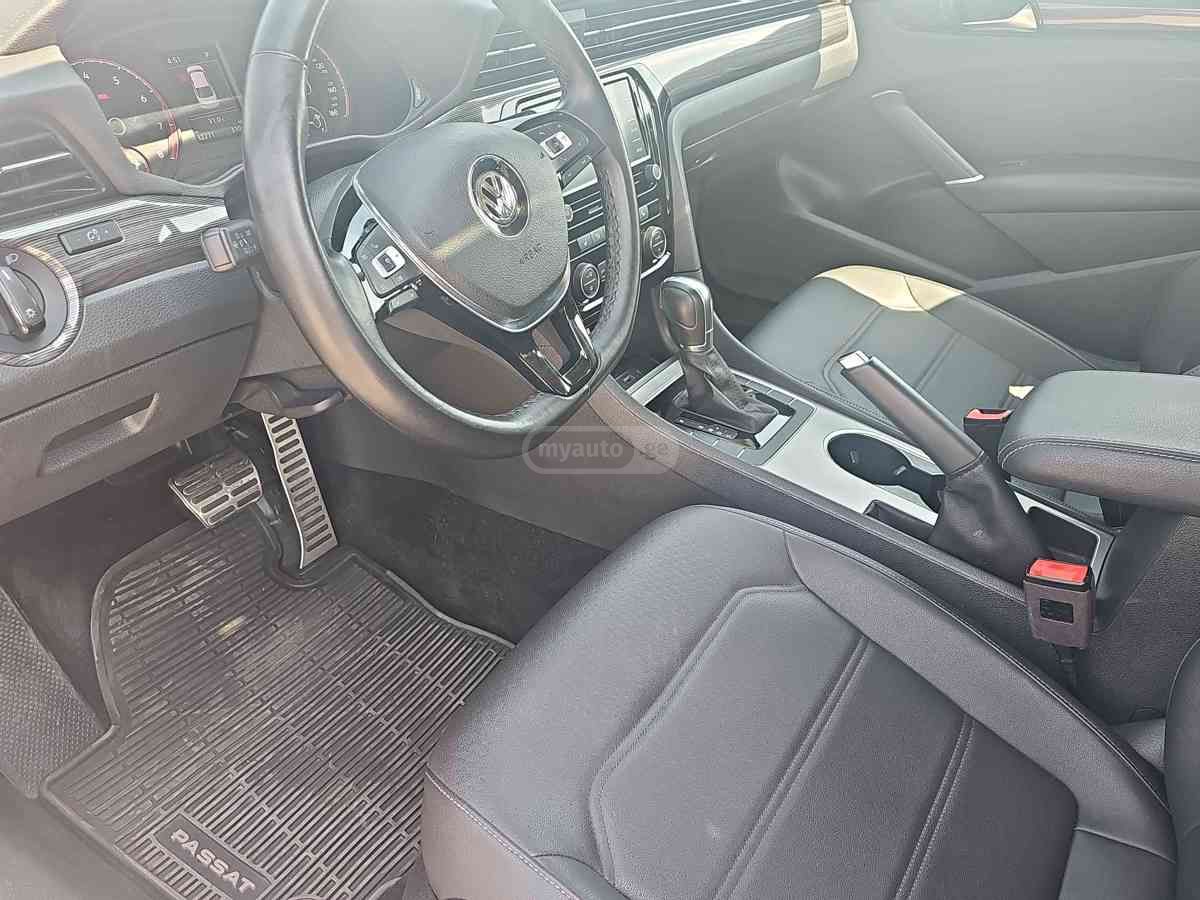 Volkswagen Volkswagen Passat — миниатюра 10