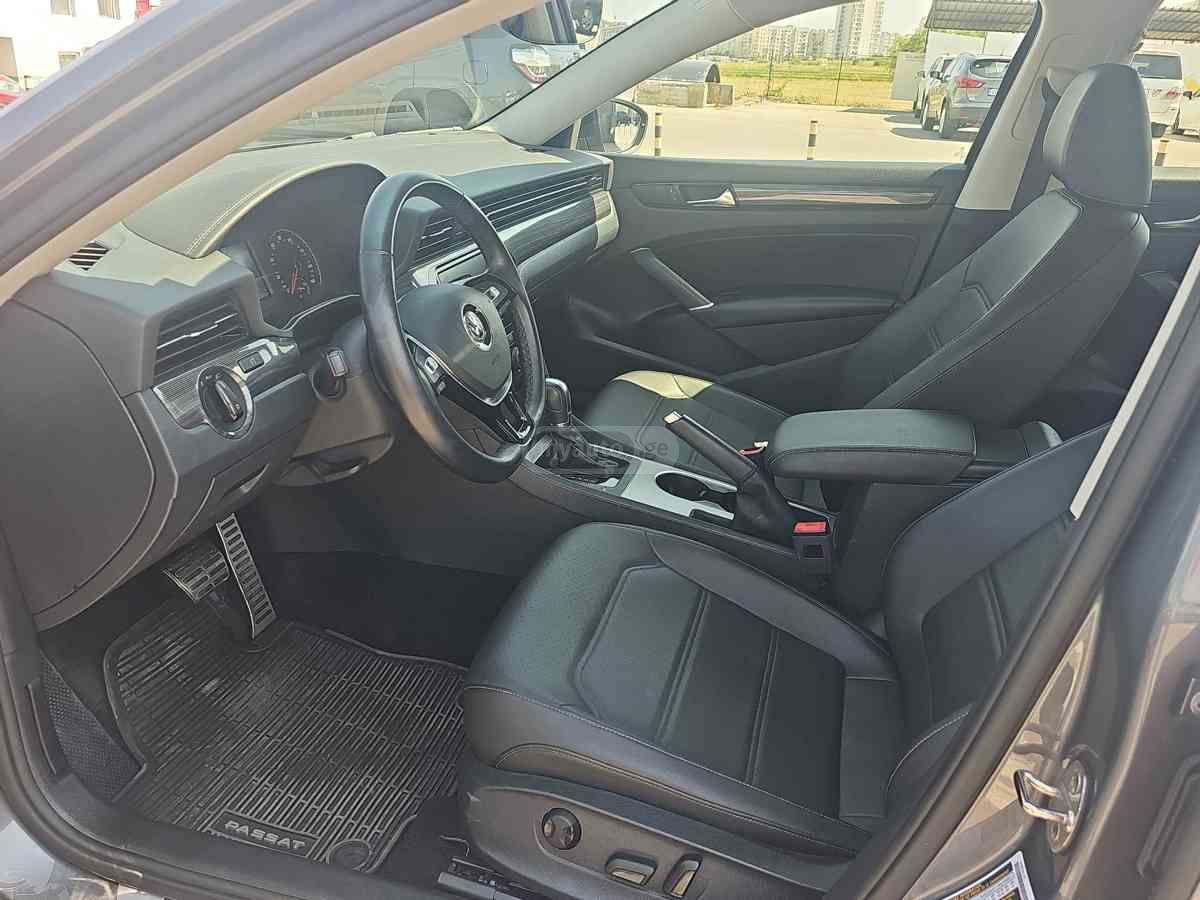 Volkswagen Volkswagen Passat — миниатюра 9