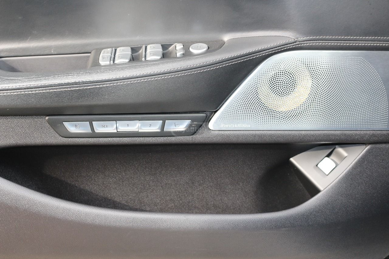 BMW 750 - фото 12