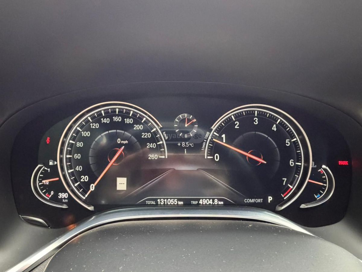 BMW 750 - фото 4