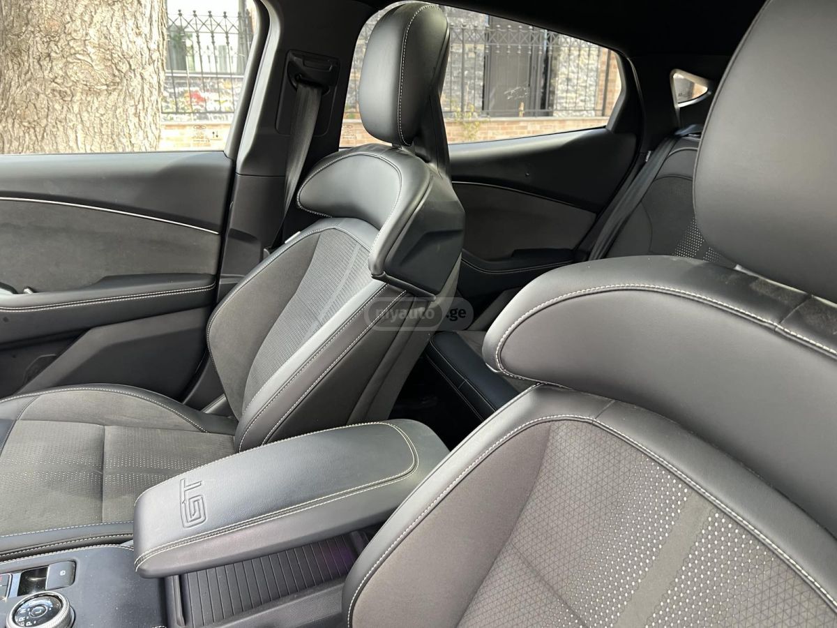 Ford Mustang Mach-E 2024 — миниатюра 9