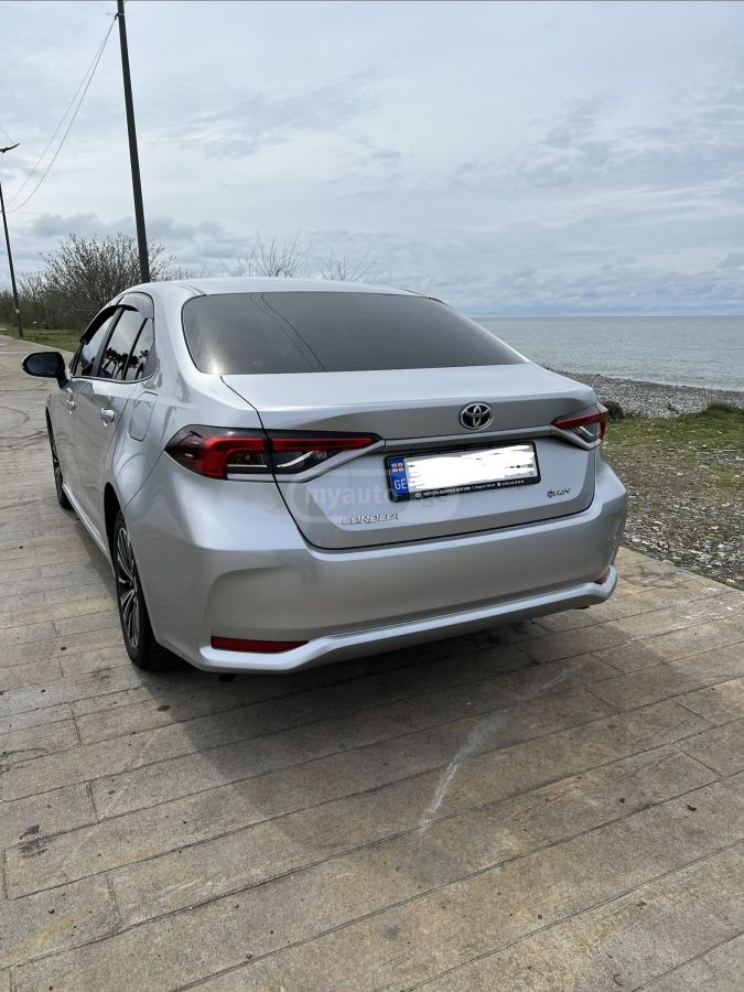 Toyota Corolla - фото 4