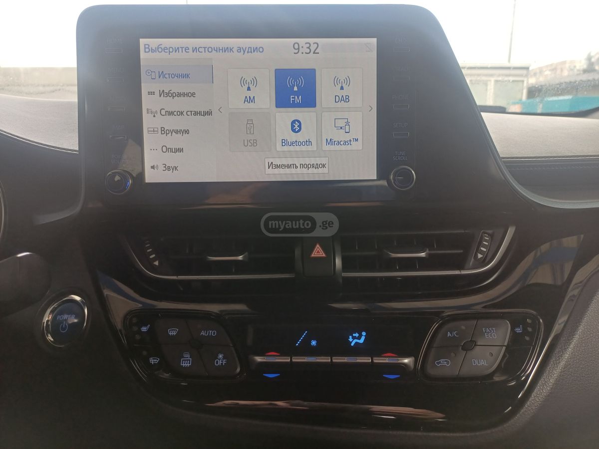 Toyota CHR - фото 9