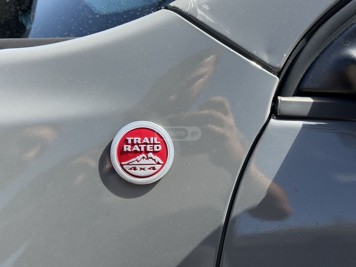 Jeep Cherokee - фото 7