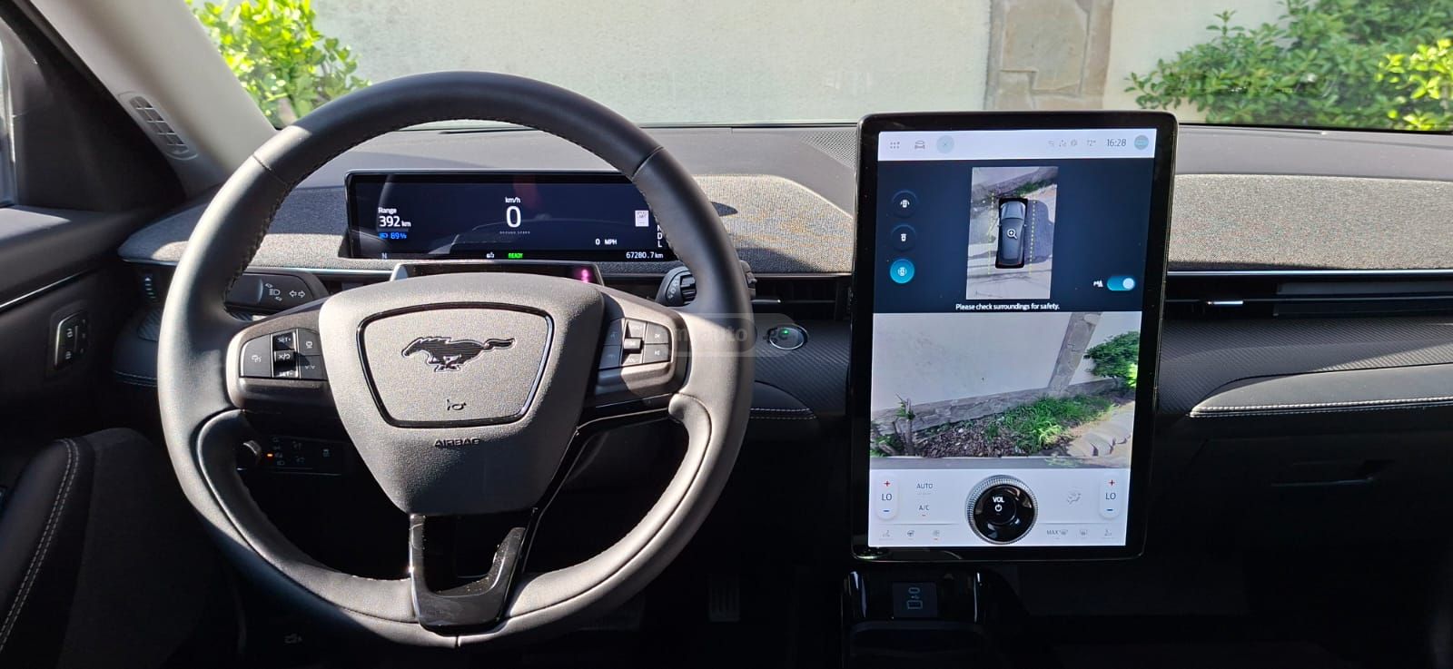 Ford Mustang Mach-E - фото 8