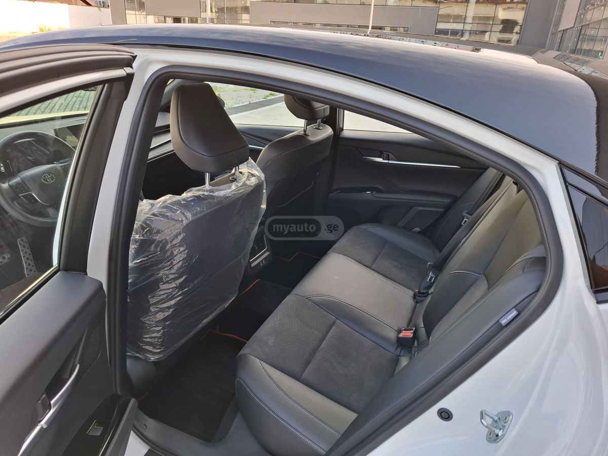 Toyota Camry - фото 15