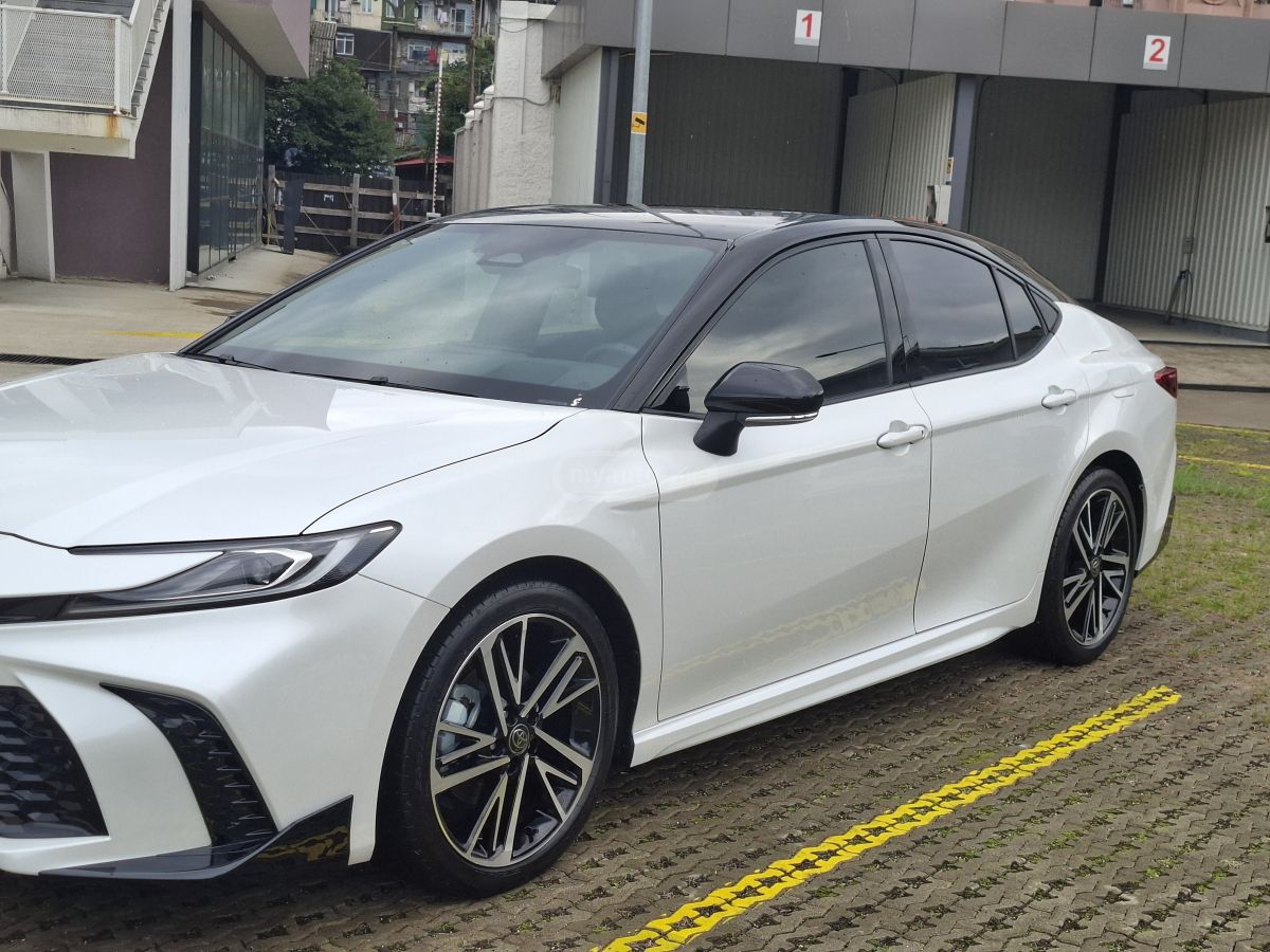 Toyota Camry - фото 7