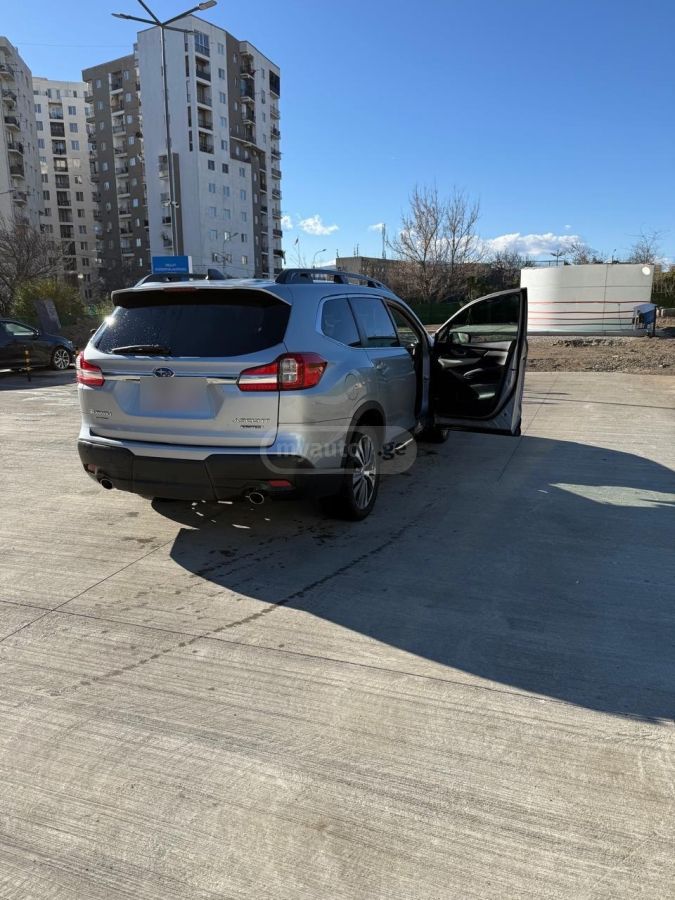 Subaru Limited All-Wheel Drive CVT — миниатюра 4