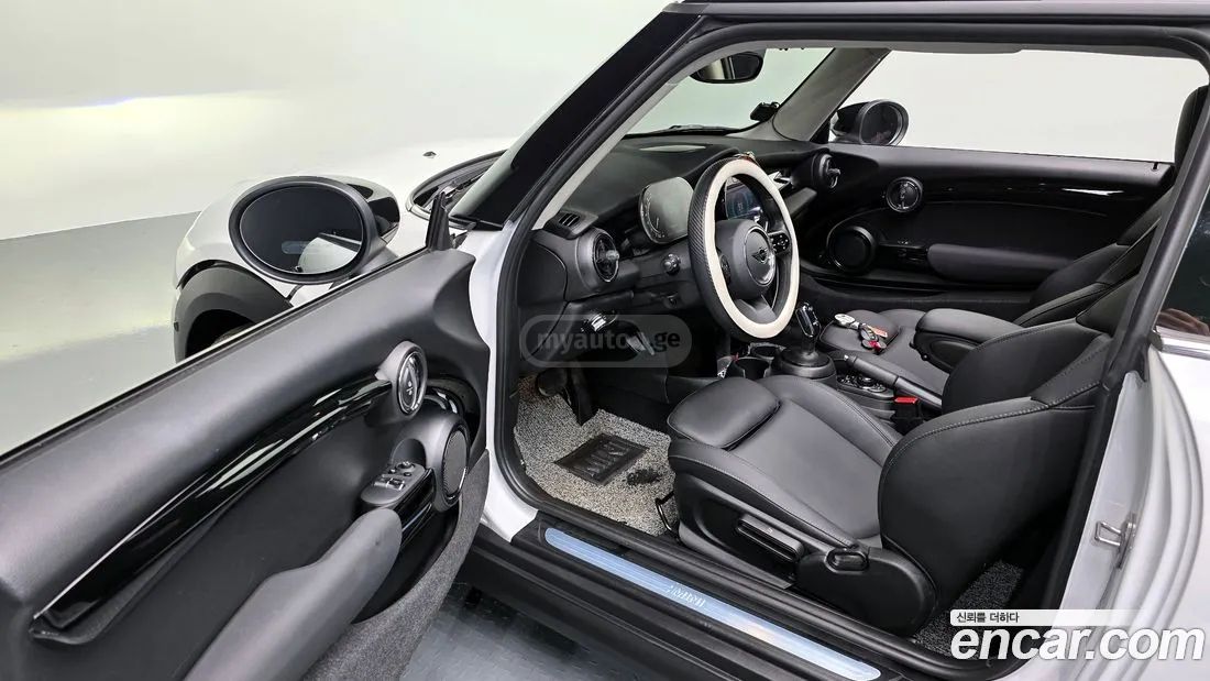 MINI Cooper 2024 — миниатюра 11