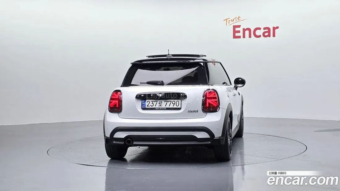 MINI Cooper 2024 — миниатюра 4