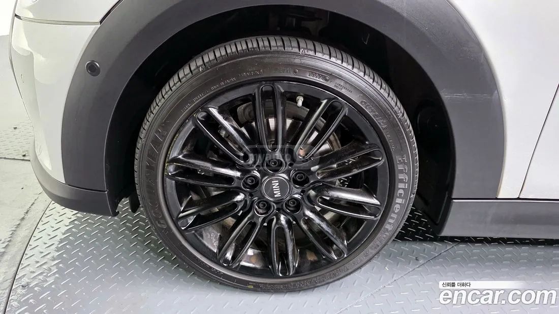 MINI Cooper 2024 — миниатюра 5