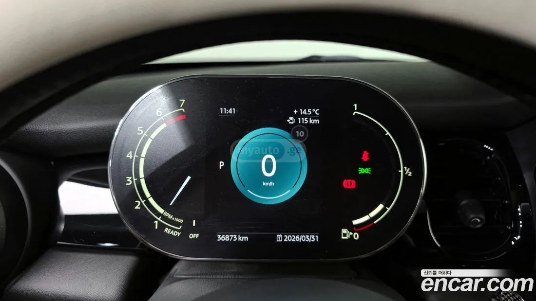 MINI Cooper 2024 — миниатюра 8