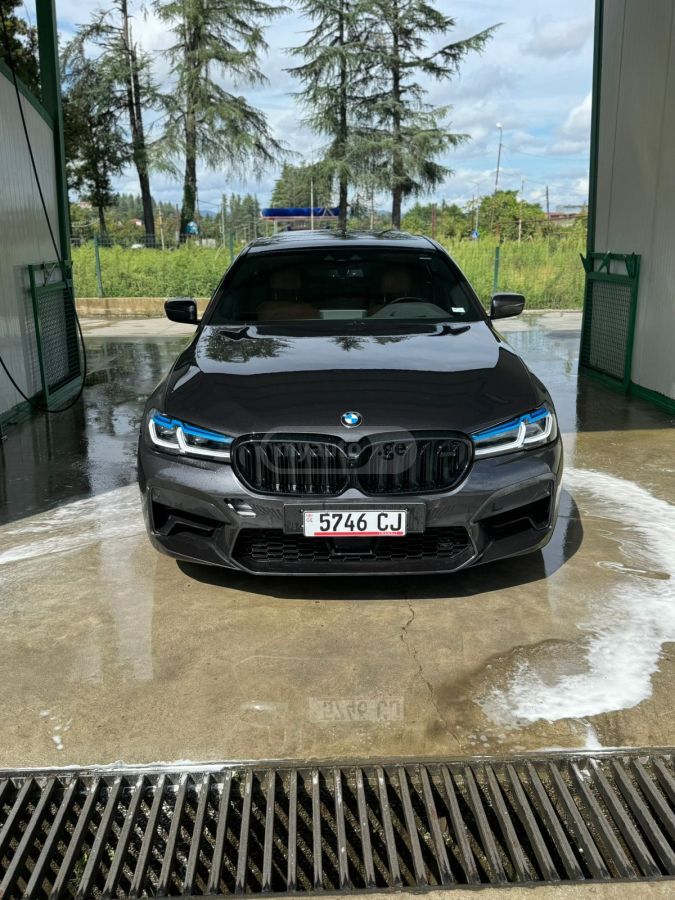 BMW 530 - фото 1