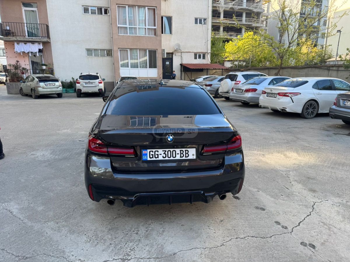 BMW 530 - фото 2