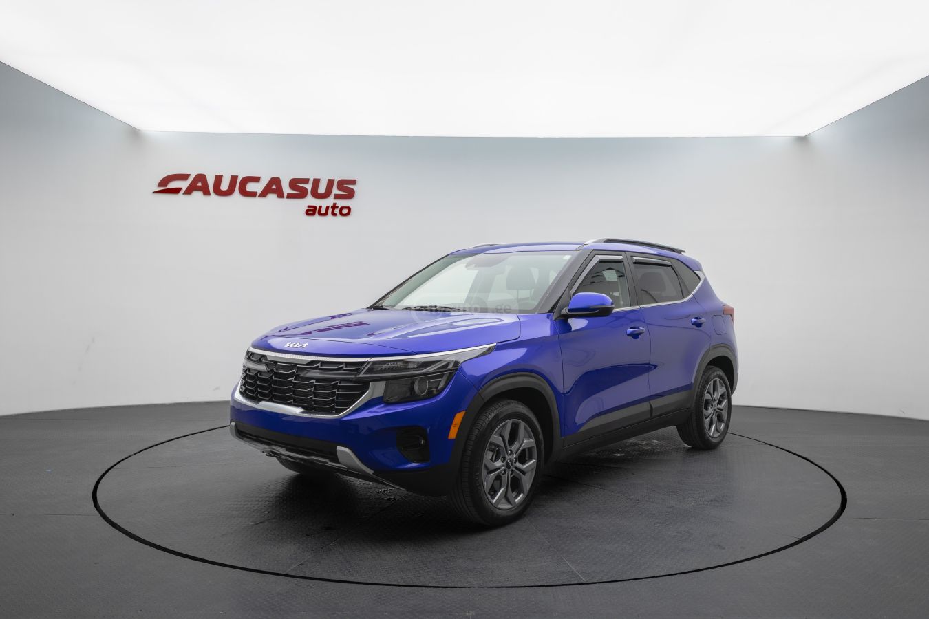 Kia Seltos - фото 1