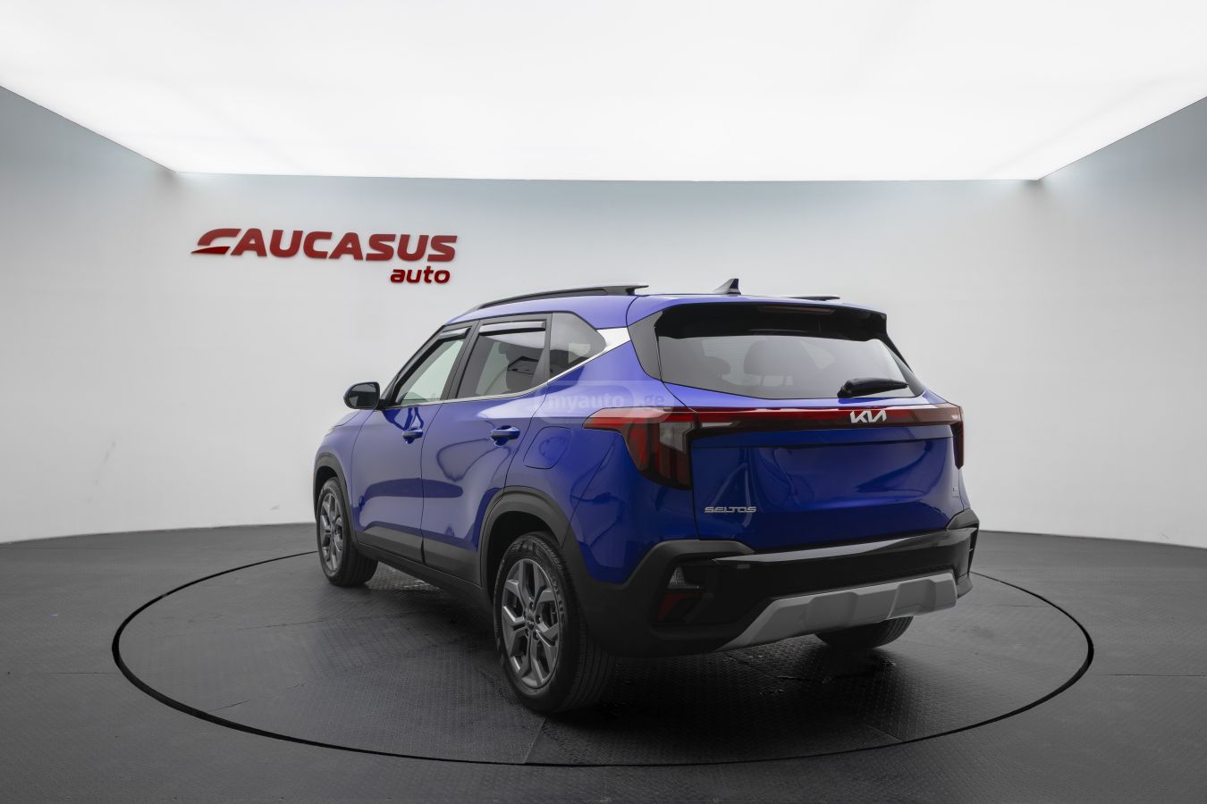 Kia Seltos - фото 5