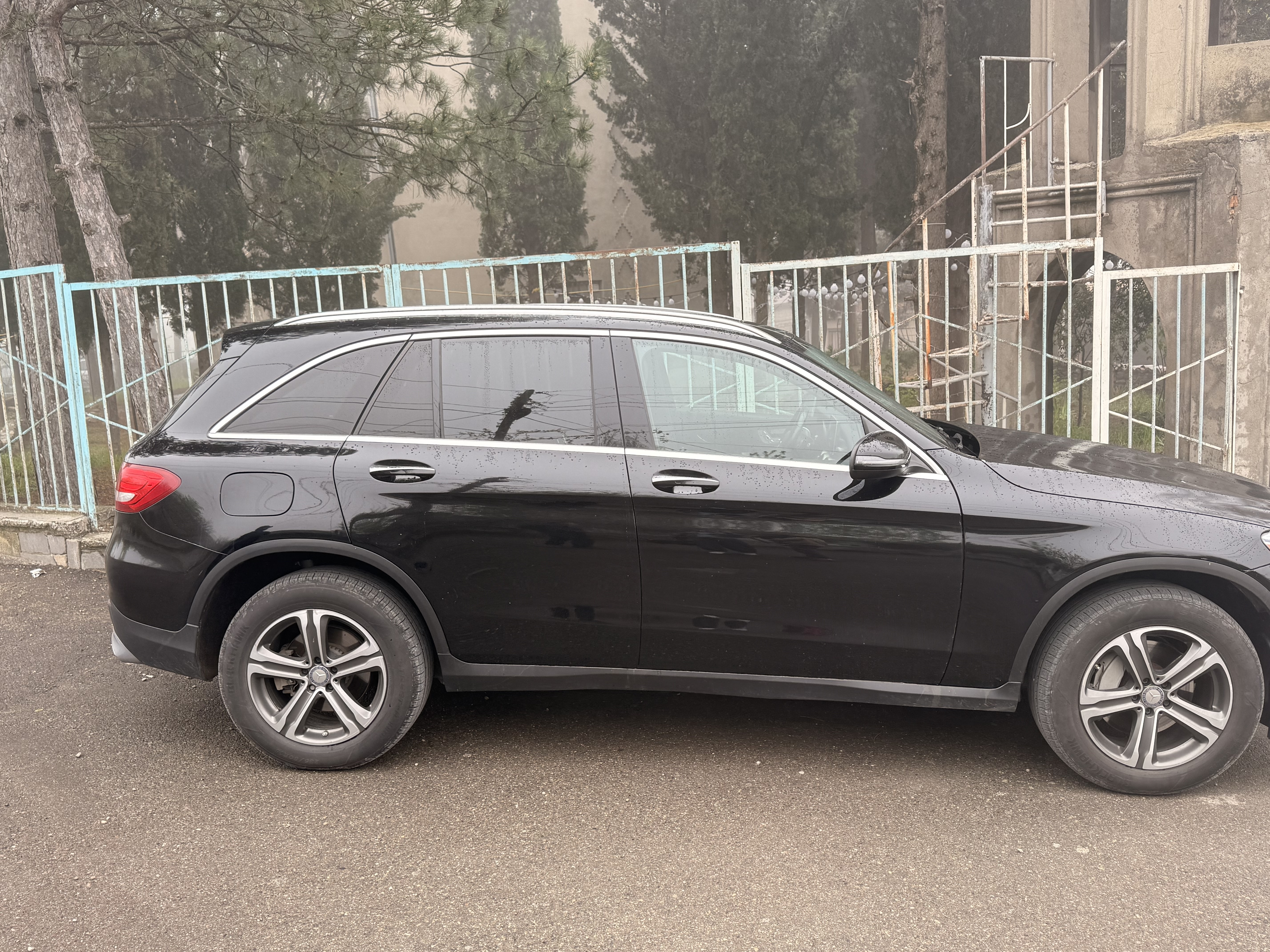 Mercedes-Benz GLC 300 - фото 2