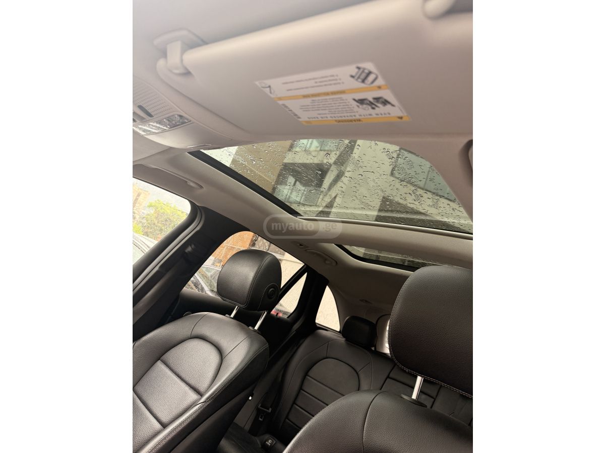 Mercedes-Benz GLC 300 - фото 8