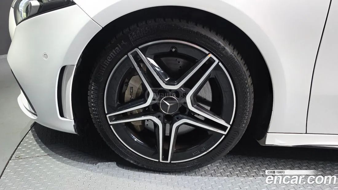 Mercedes-Benz - фото 5