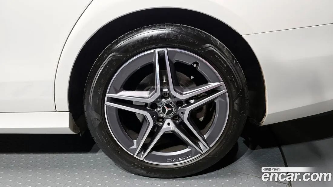 Mercedes-Benz E53 AMG - фото 5