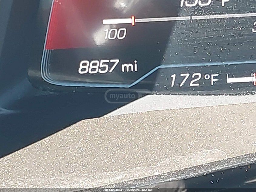 Chevrolet Corvette 2023 — миниатюра 14