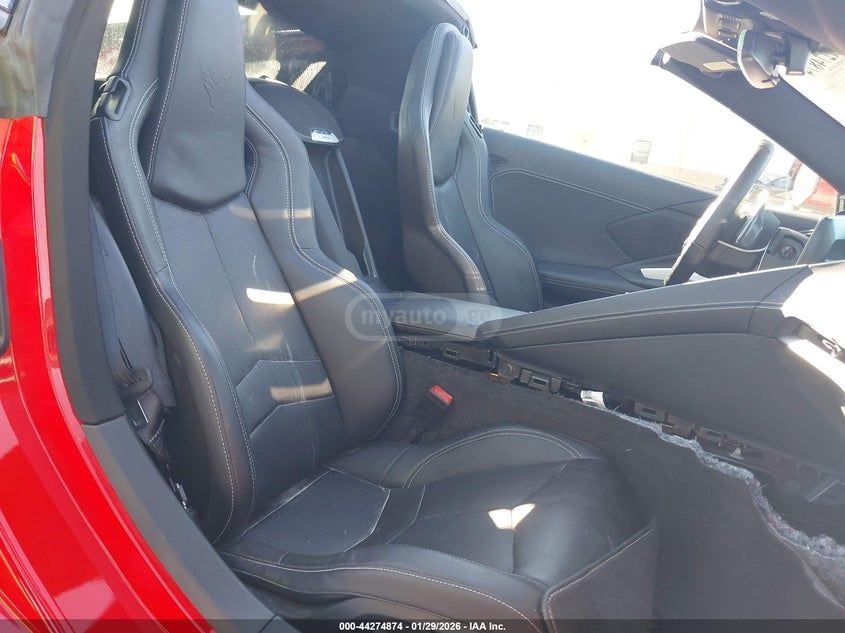 Chevrolet Corvette 2023 — миниатюра 8