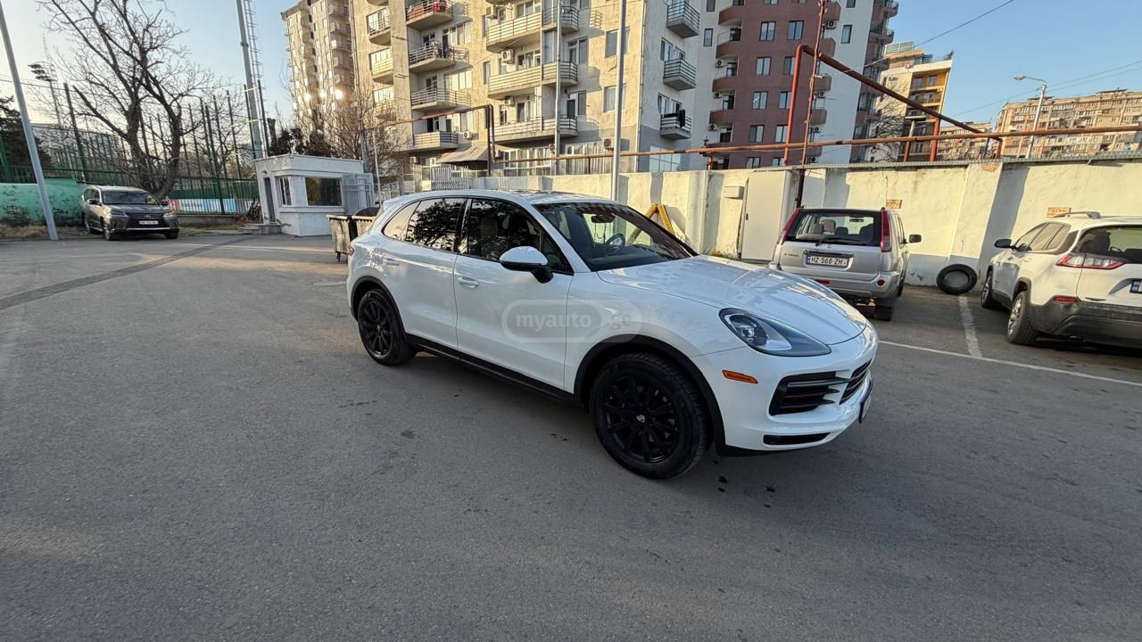 Porsche Cayenne - фото 1