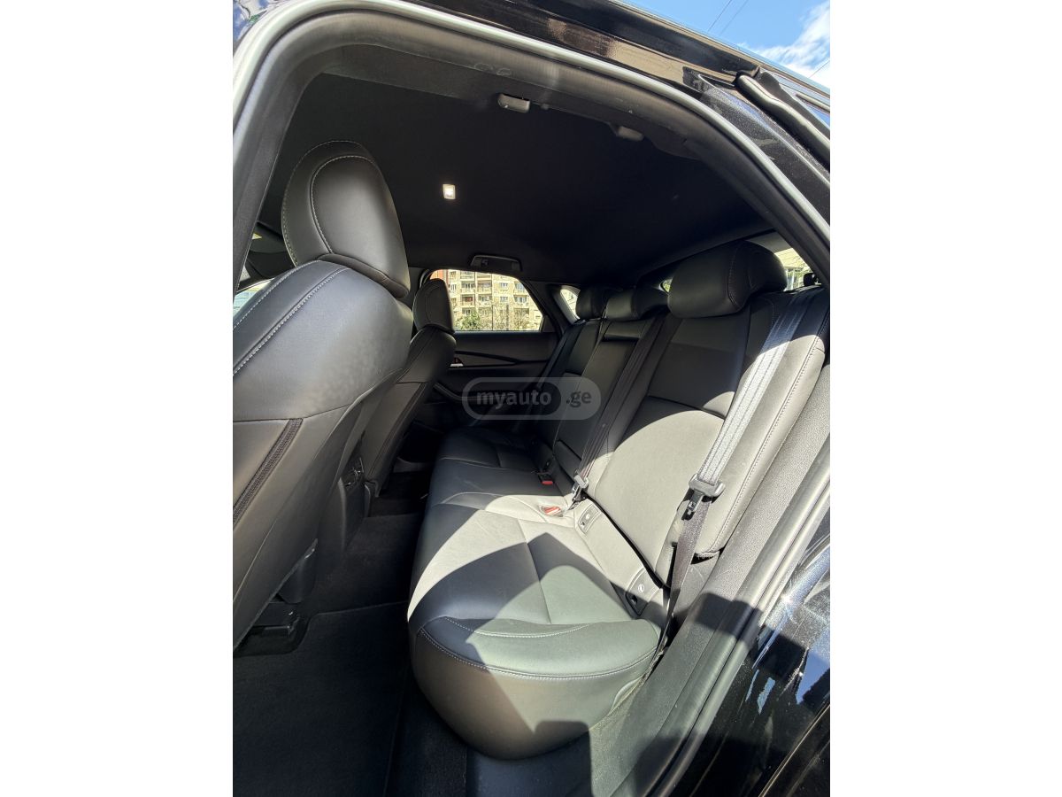 Mazda CX-30 - фото 8