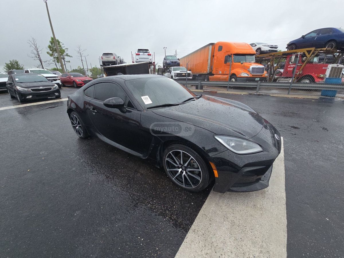 Toyota GR 86 Base 2dr Coupe Manual 2023 — миниатюра 1