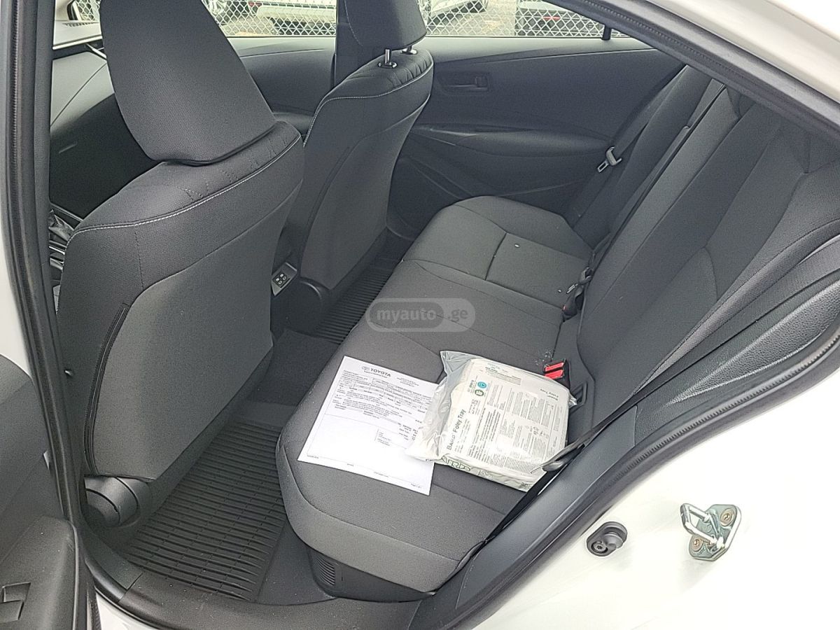 Toyota LE HYBRID FWD — миниатюра 9