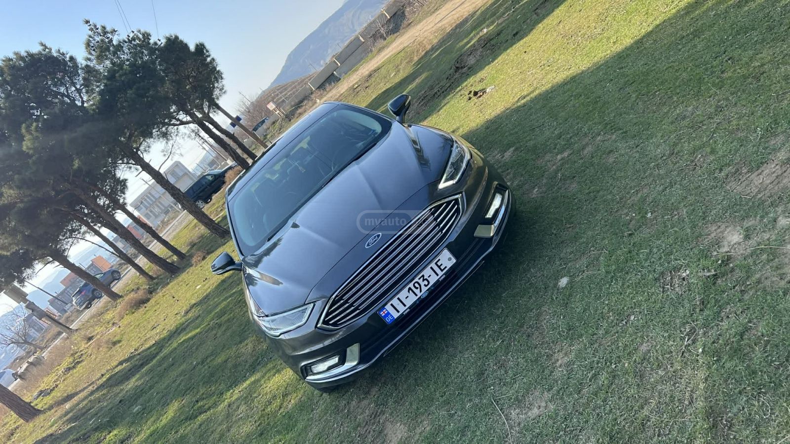 Ford Fusion - фото 2