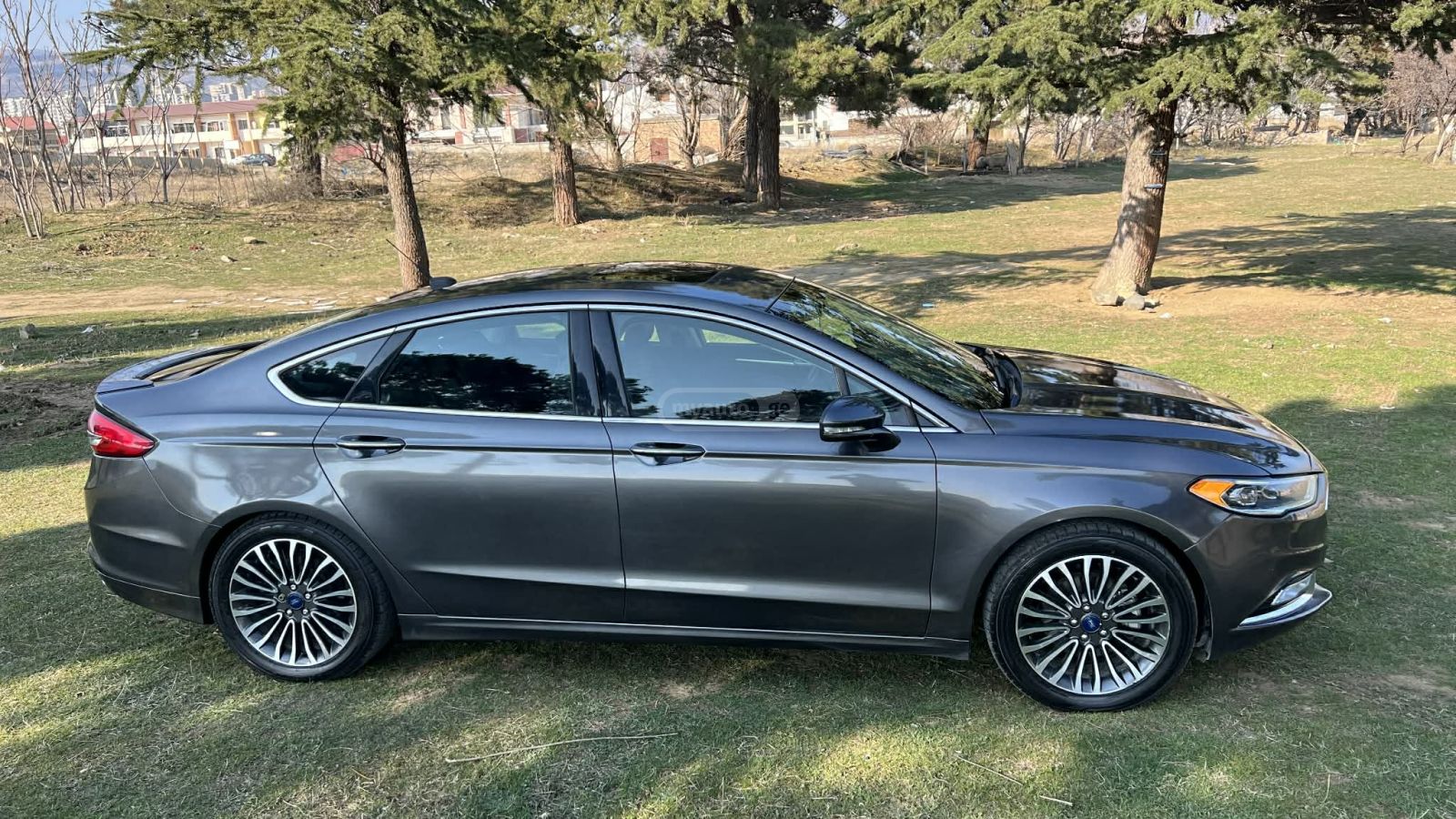 Ford Fusion - фото 7