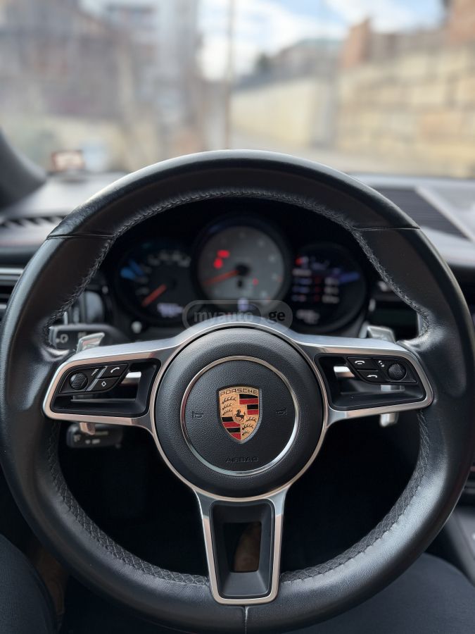 Porsche Macan - фото 10