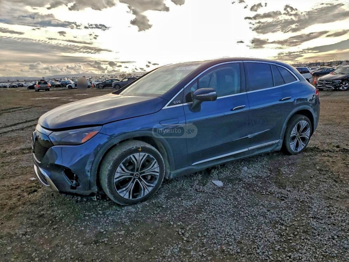 Mercedes-Benz EQE 2023 — миниатюра 1