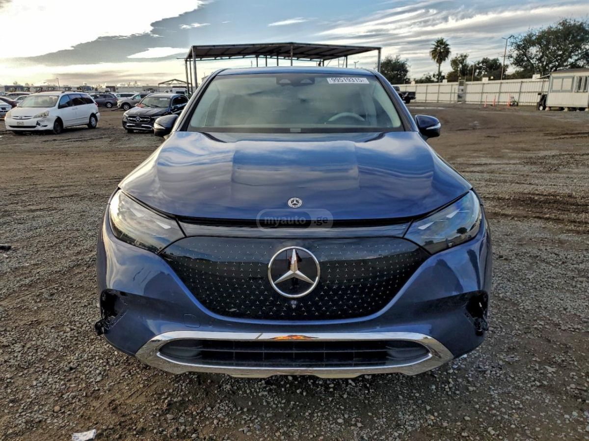 Mercedes-Benz EQE 2023 — миниатюра 2