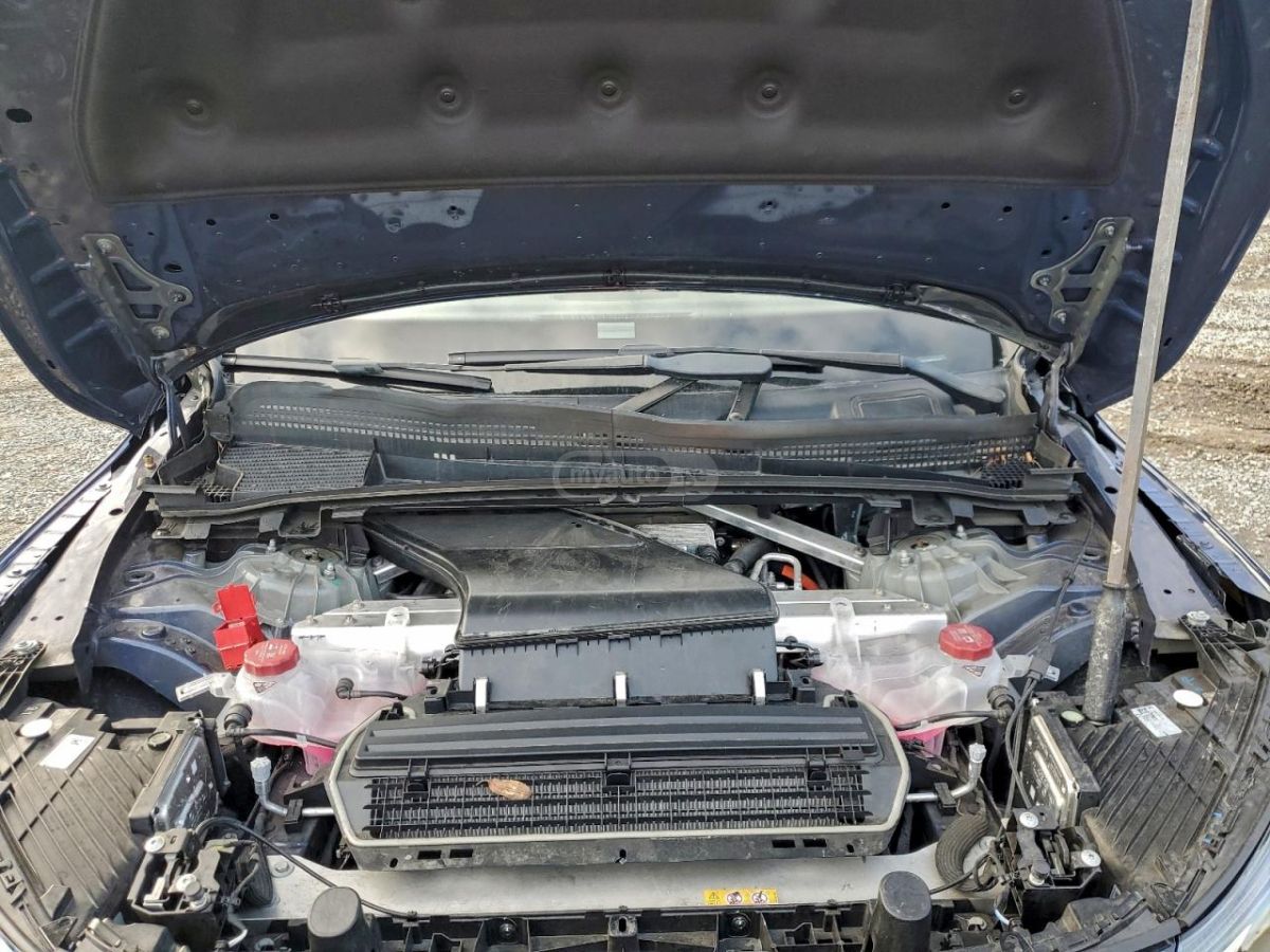 Mercedes-Benz EQE 2023 — миниатюра 8