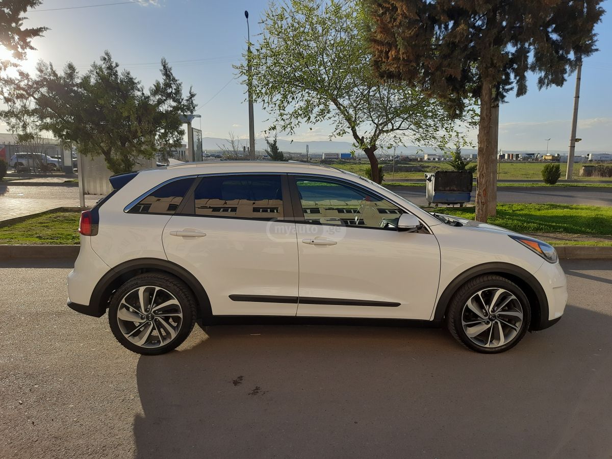 Kia Niro - фото 14