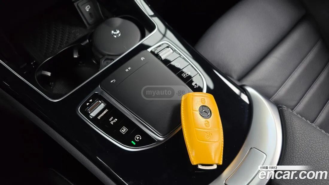 Mercedes-Benz GLC 63 AMG 2021 — миниатюра 9