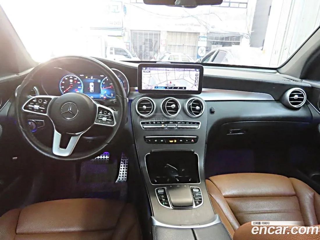 Mercedes-Benz GLC 63 AMG 2021 — миниатюра 7