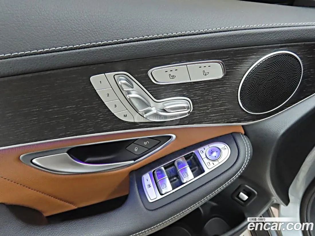 Mercedes-Benz GLC 63 AMG 2021 — миниатюра 9