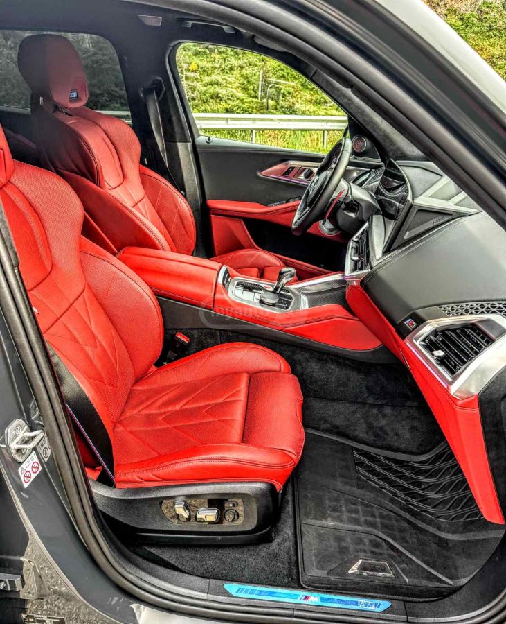 BMW XM - фото 11