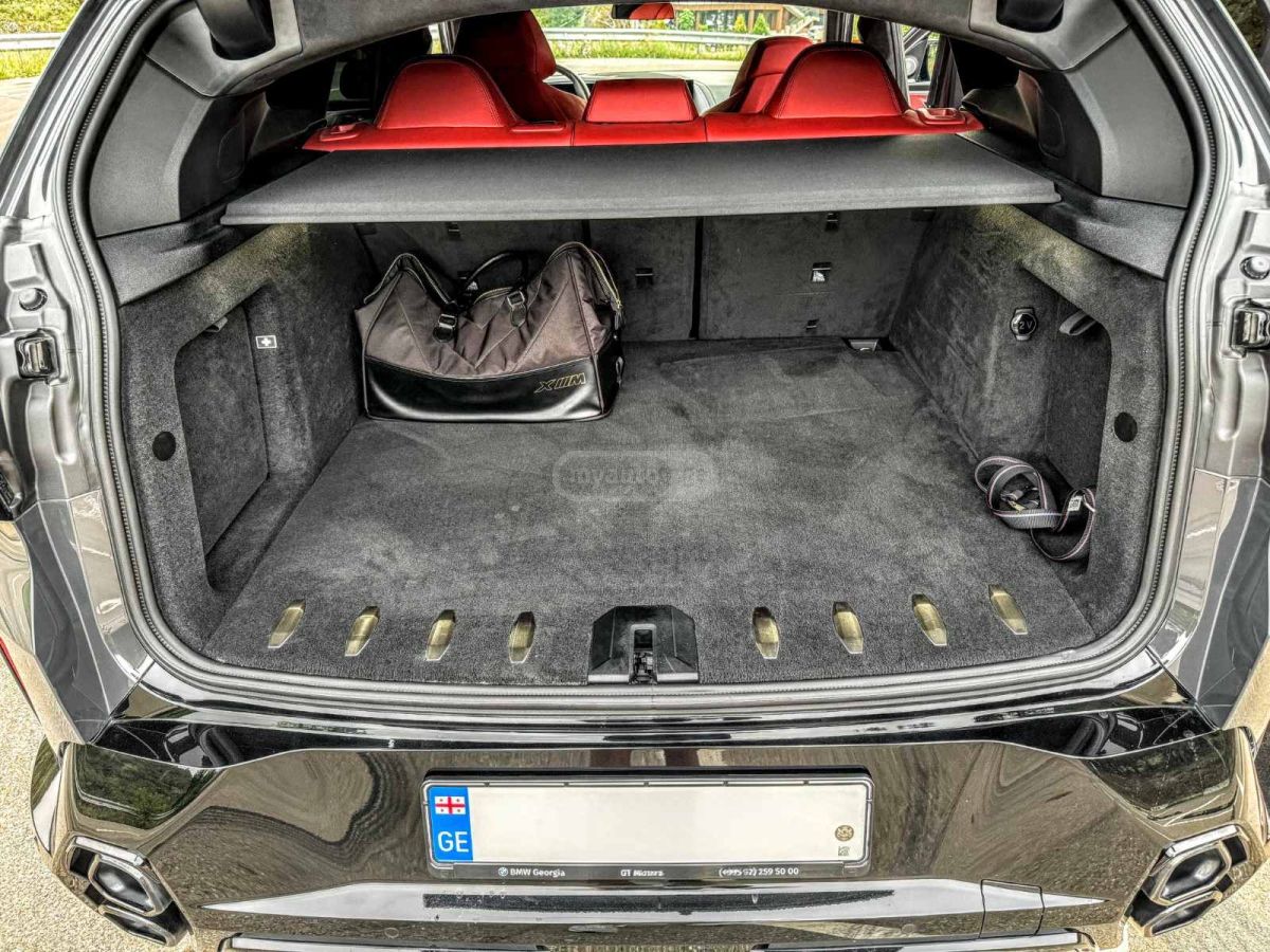 BMW XM - фото 13