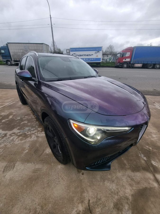 Alfa Romeo Stelvio - фото 1