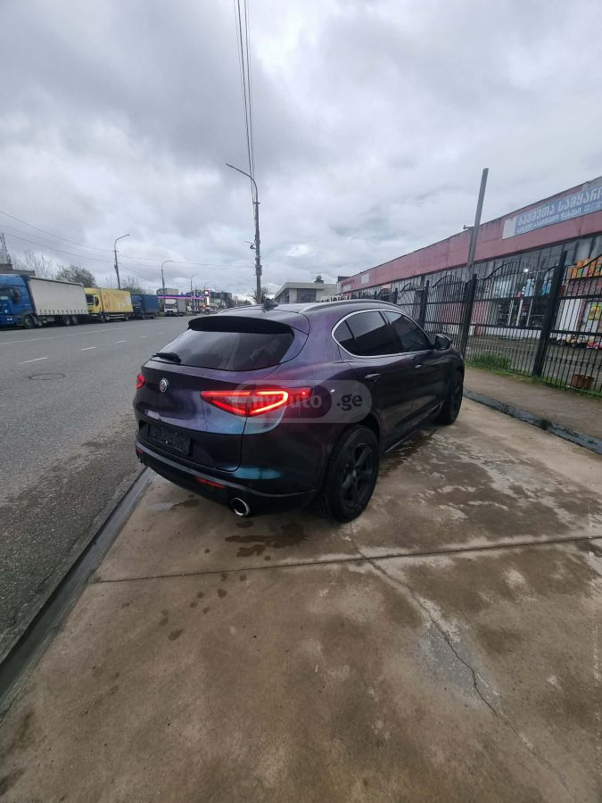 Alfa Romeo Stelvio - фото 4