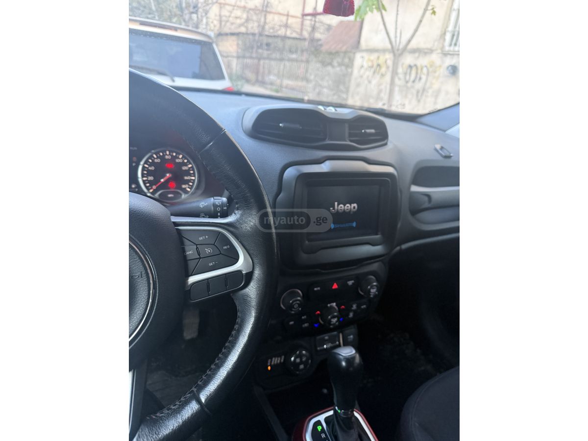 Jeep Renegade - фото 13
