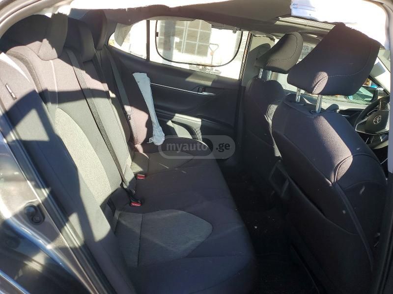 Toyota LE — миниатюра 10