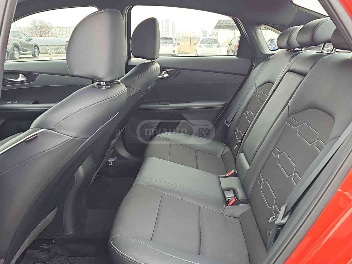 Kia GT Line — миниатюра 7