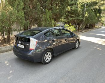ToyotaPrius2010